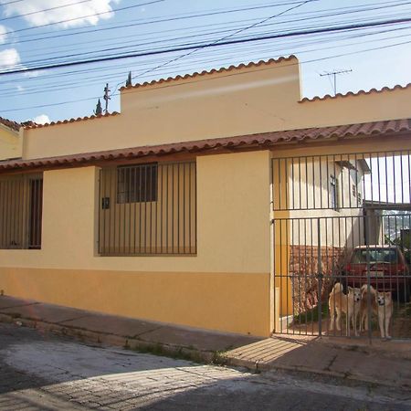 Bed and Breakfast Casa Do Jua Lavras Exterior foto